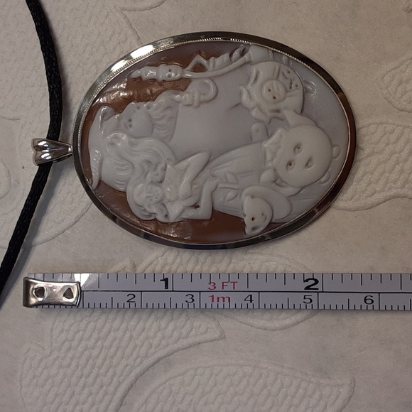925, Made in Italy, Hand Carved Cameo, Beauty & The Beast. Pendant & Brooch. - Picture 11 of 17